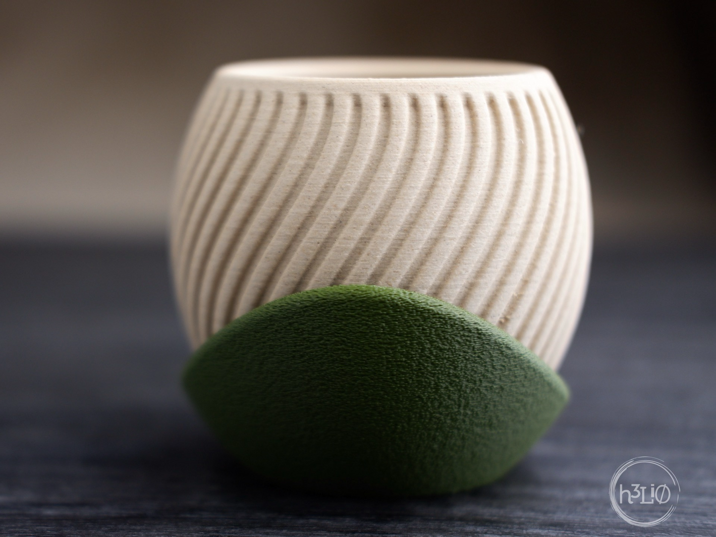 wavy planter · wrap around plate