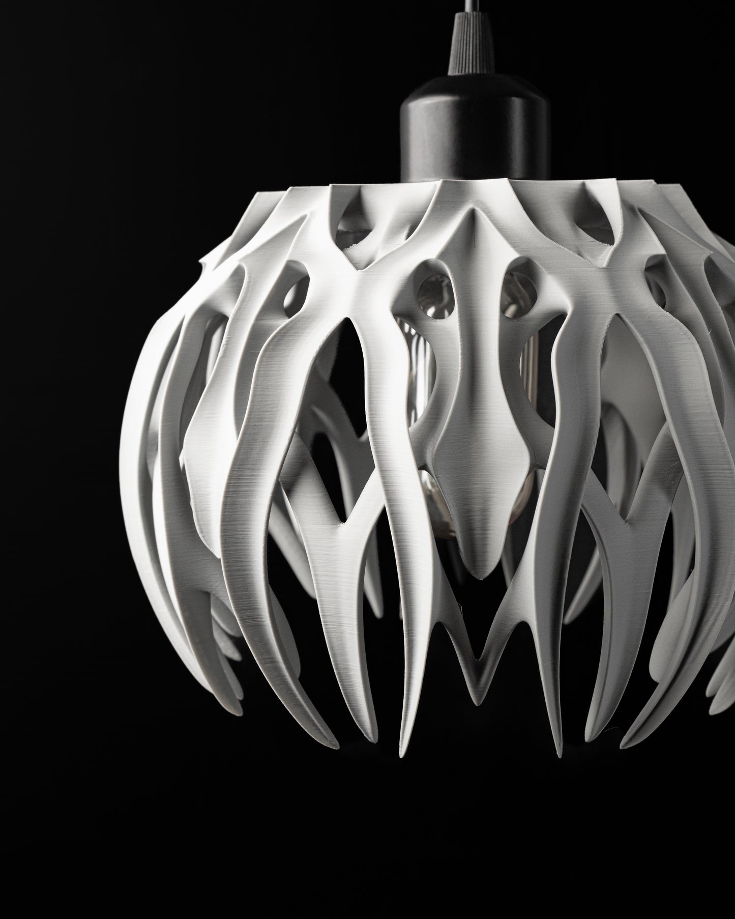 Závesná lampa Sabre