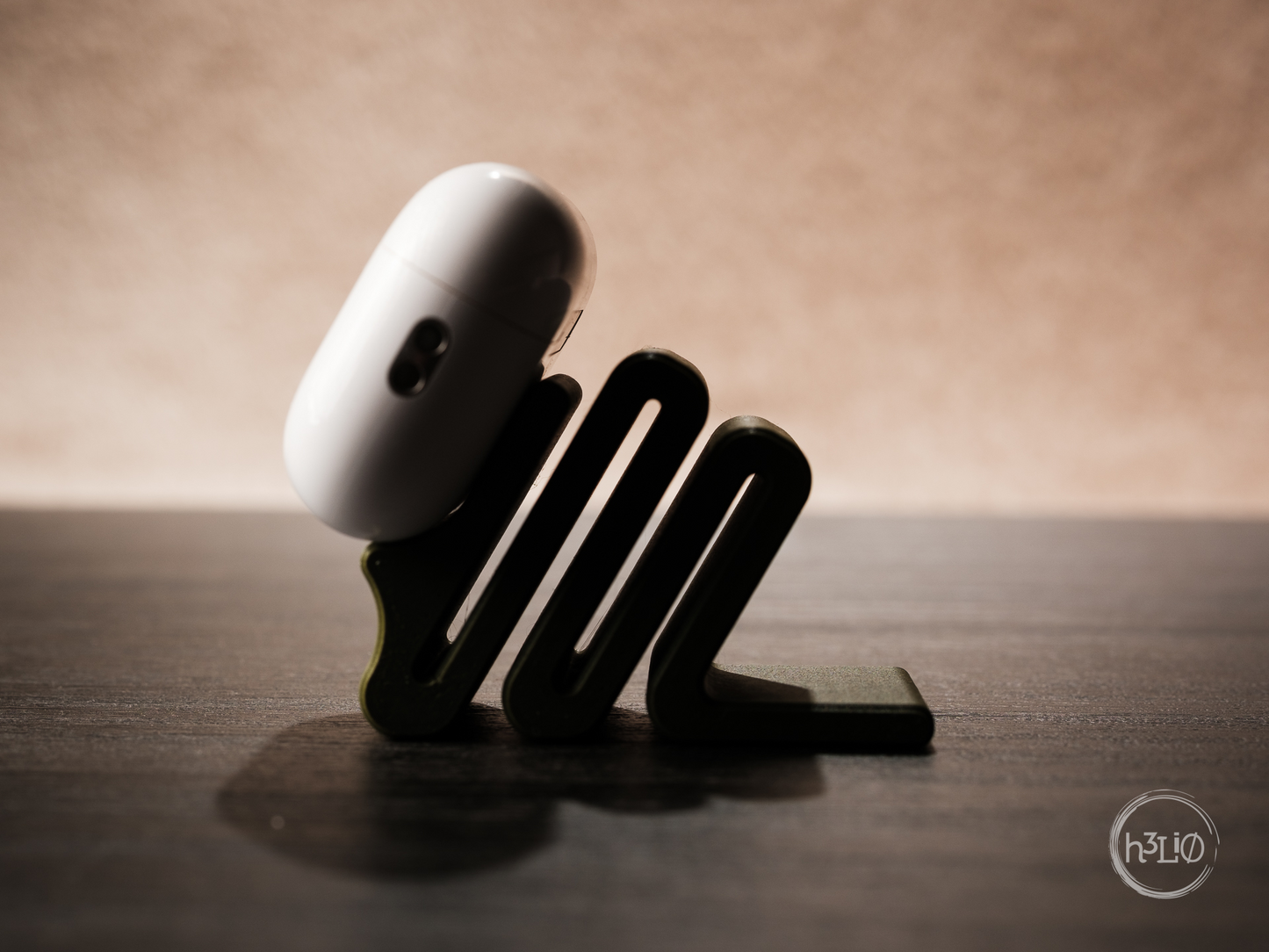 caterpod · magnetic stand