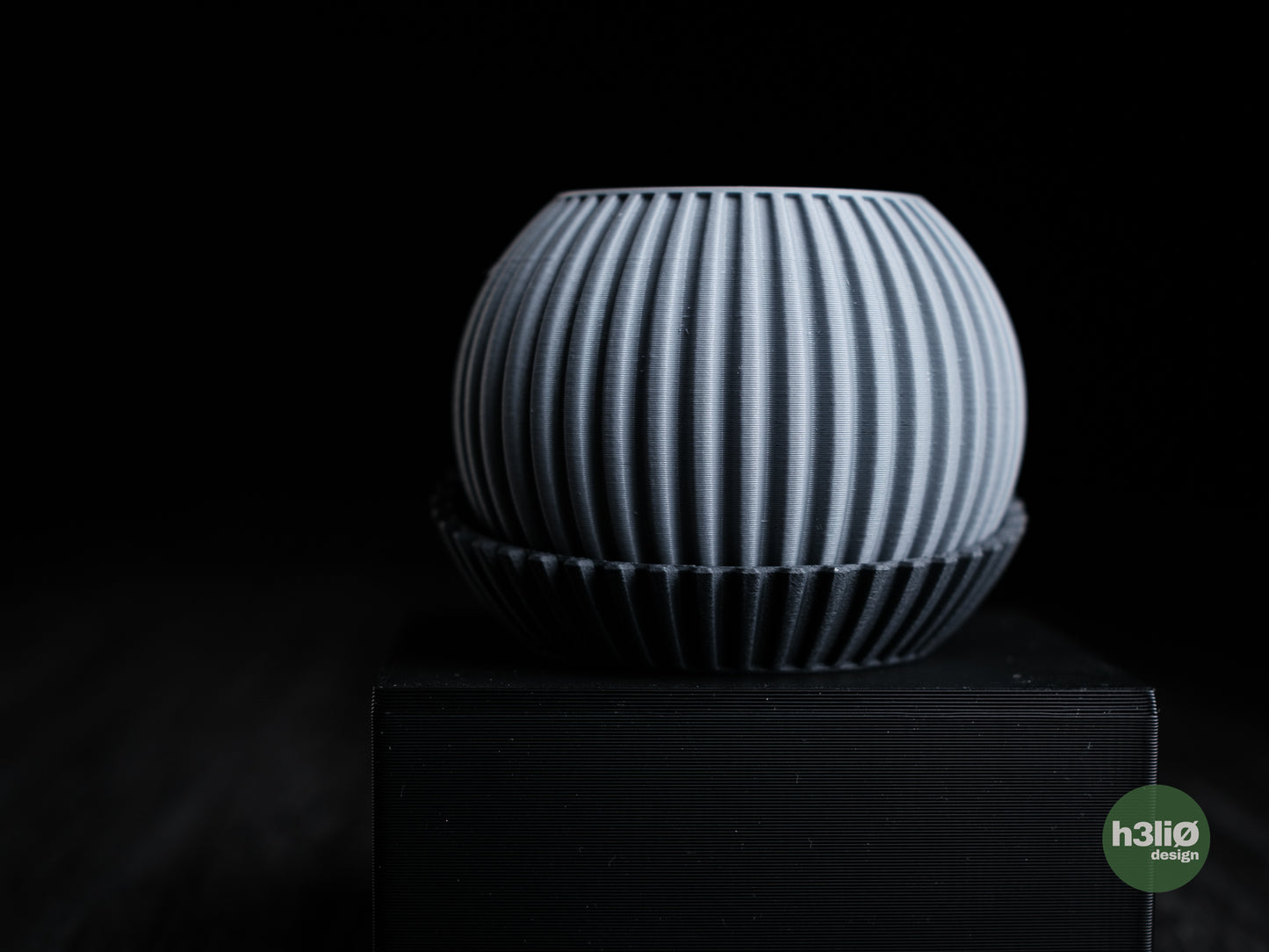 zenith • planter