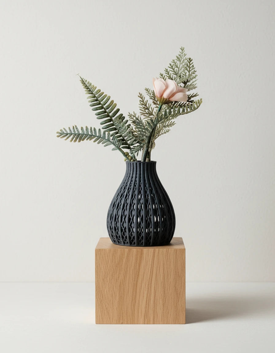 perpetuo • vase