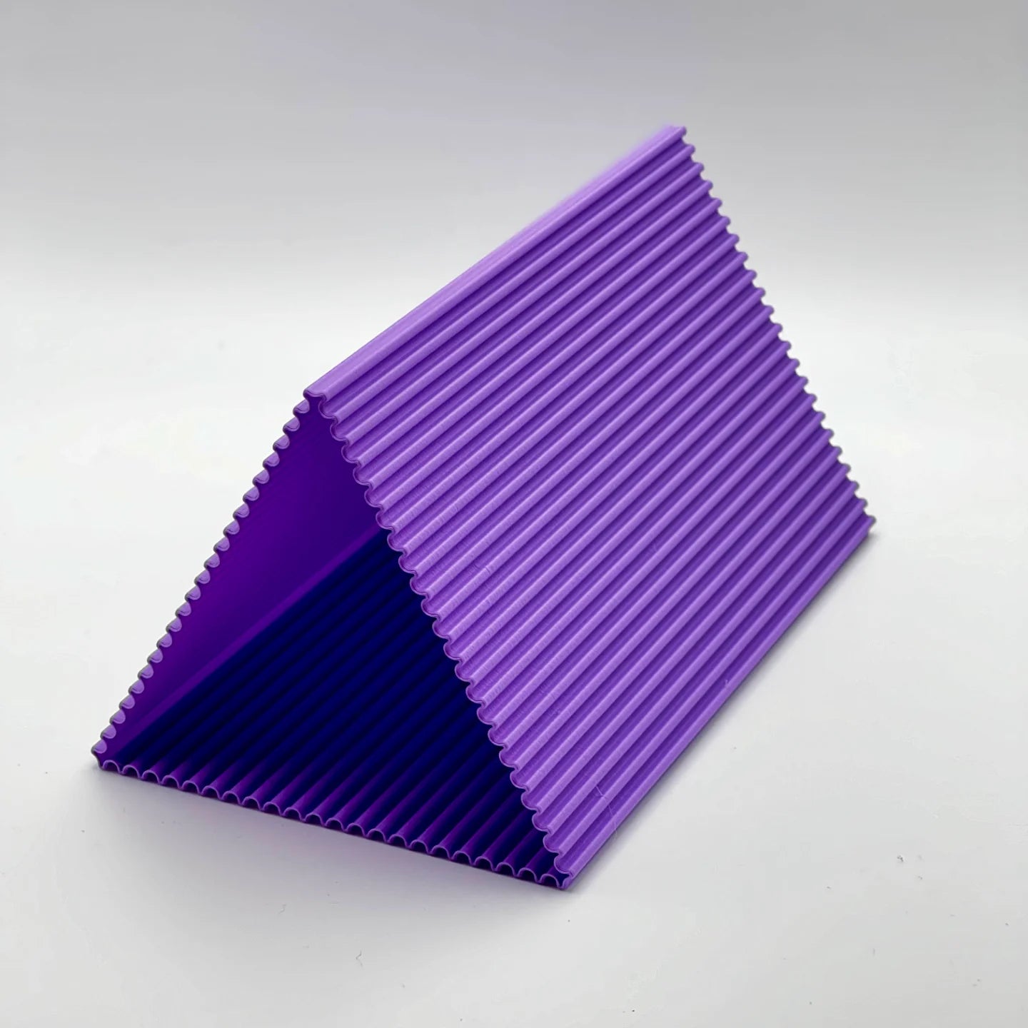 triangular pots with pattern