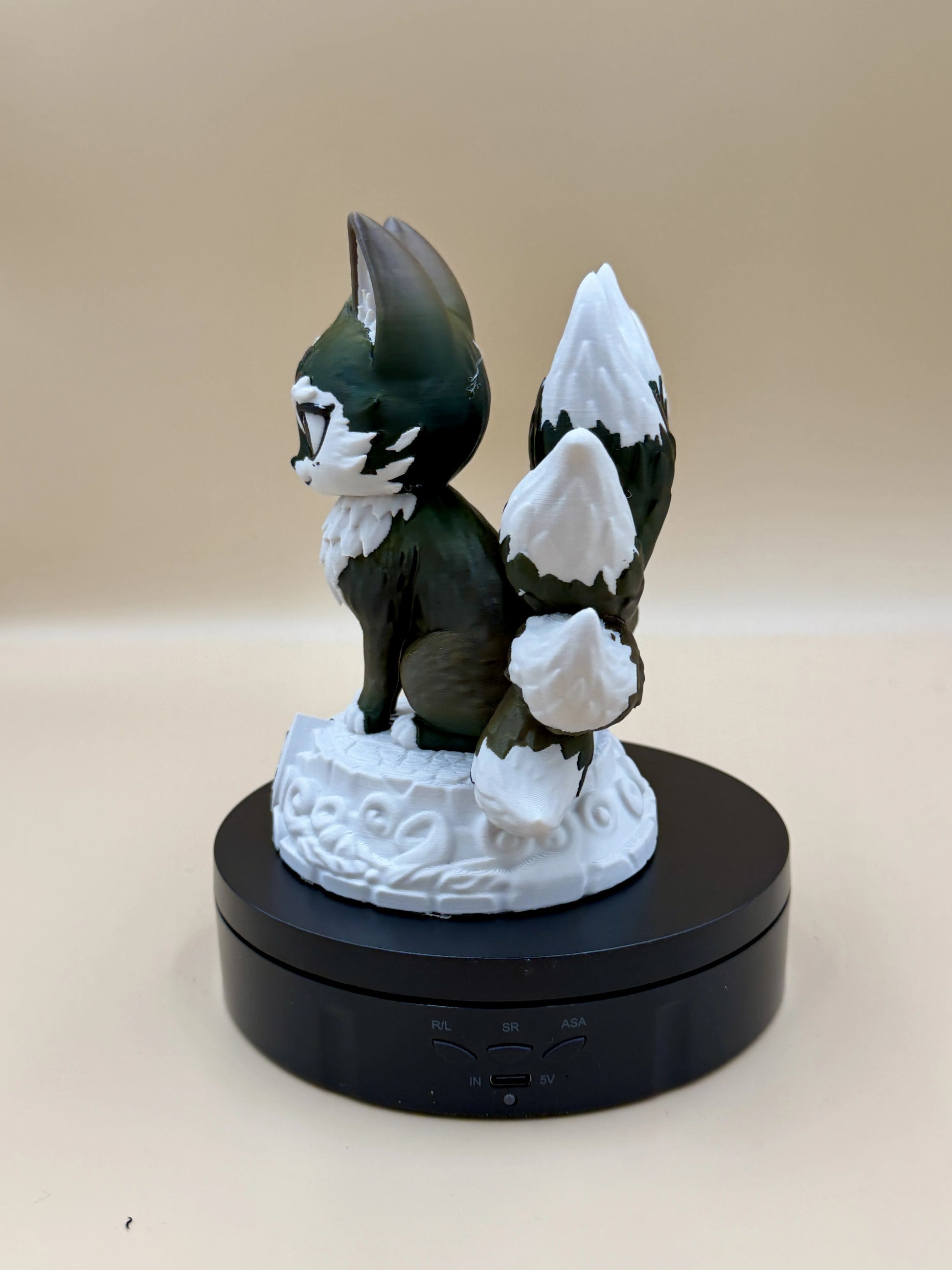 Kitsune Emerald Spirit – deväťchvostá líška