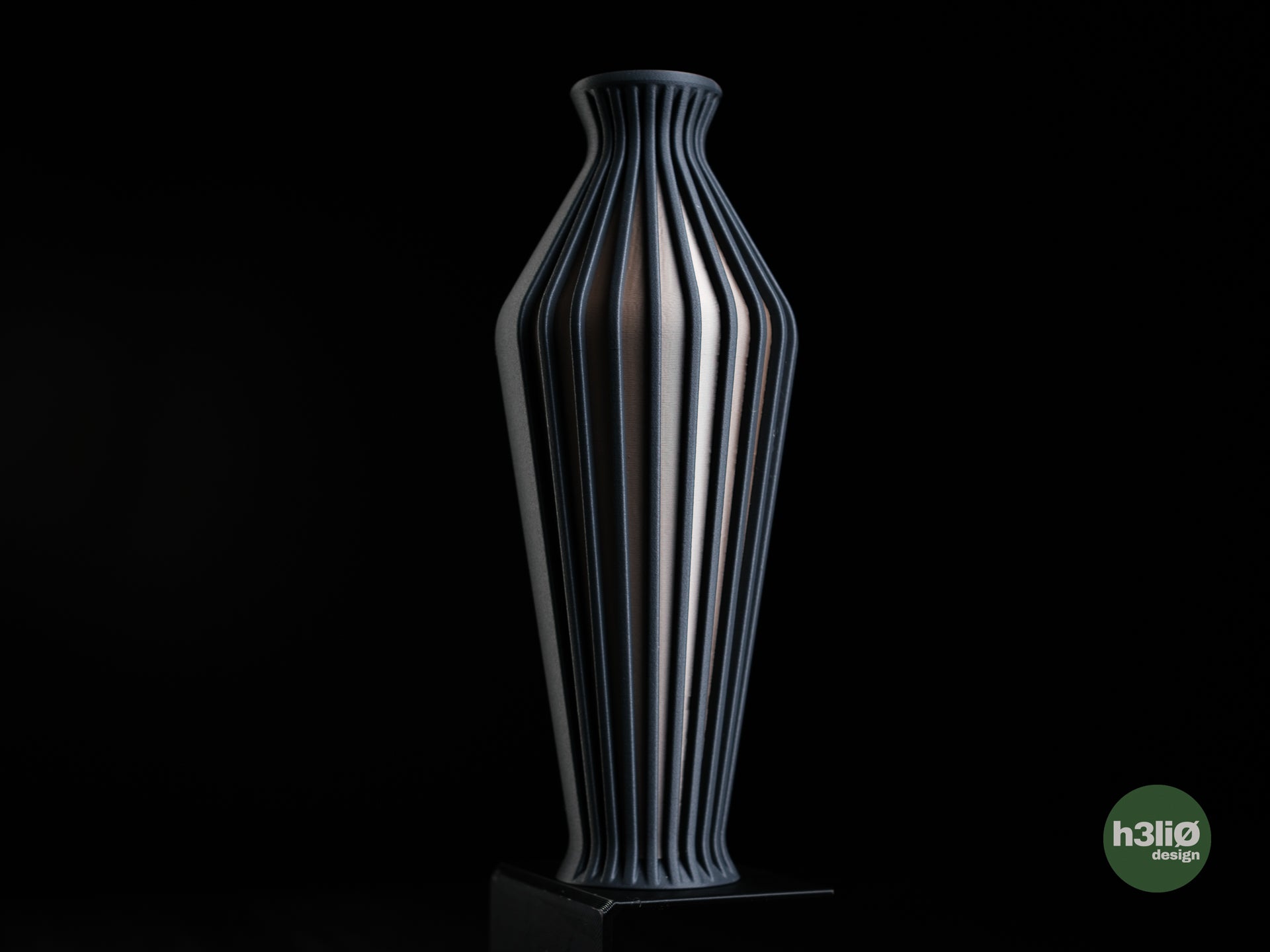 evora • vase