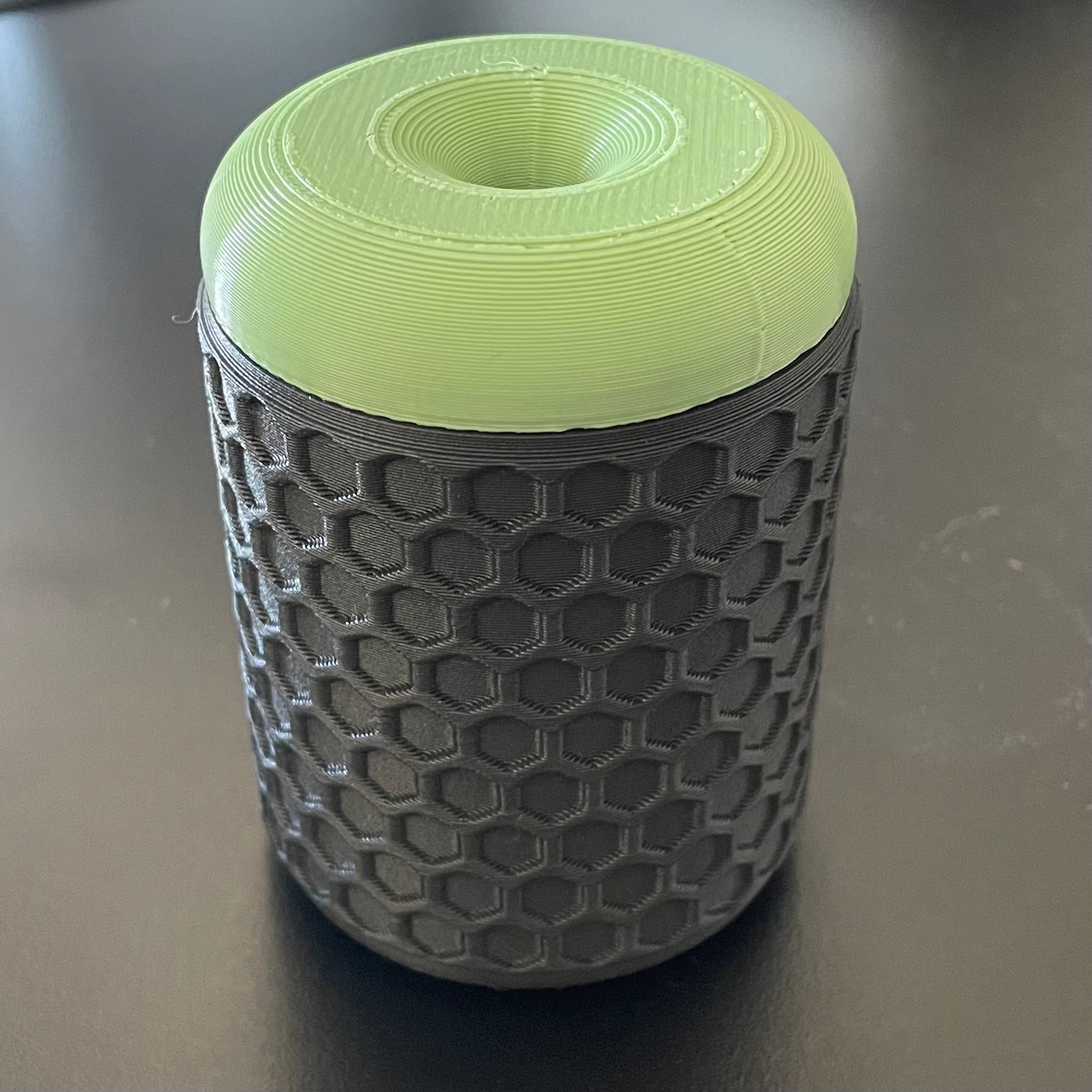 Ashtray for IQOS Heets with Hexagon pattern