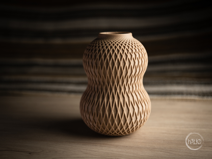facet · vase