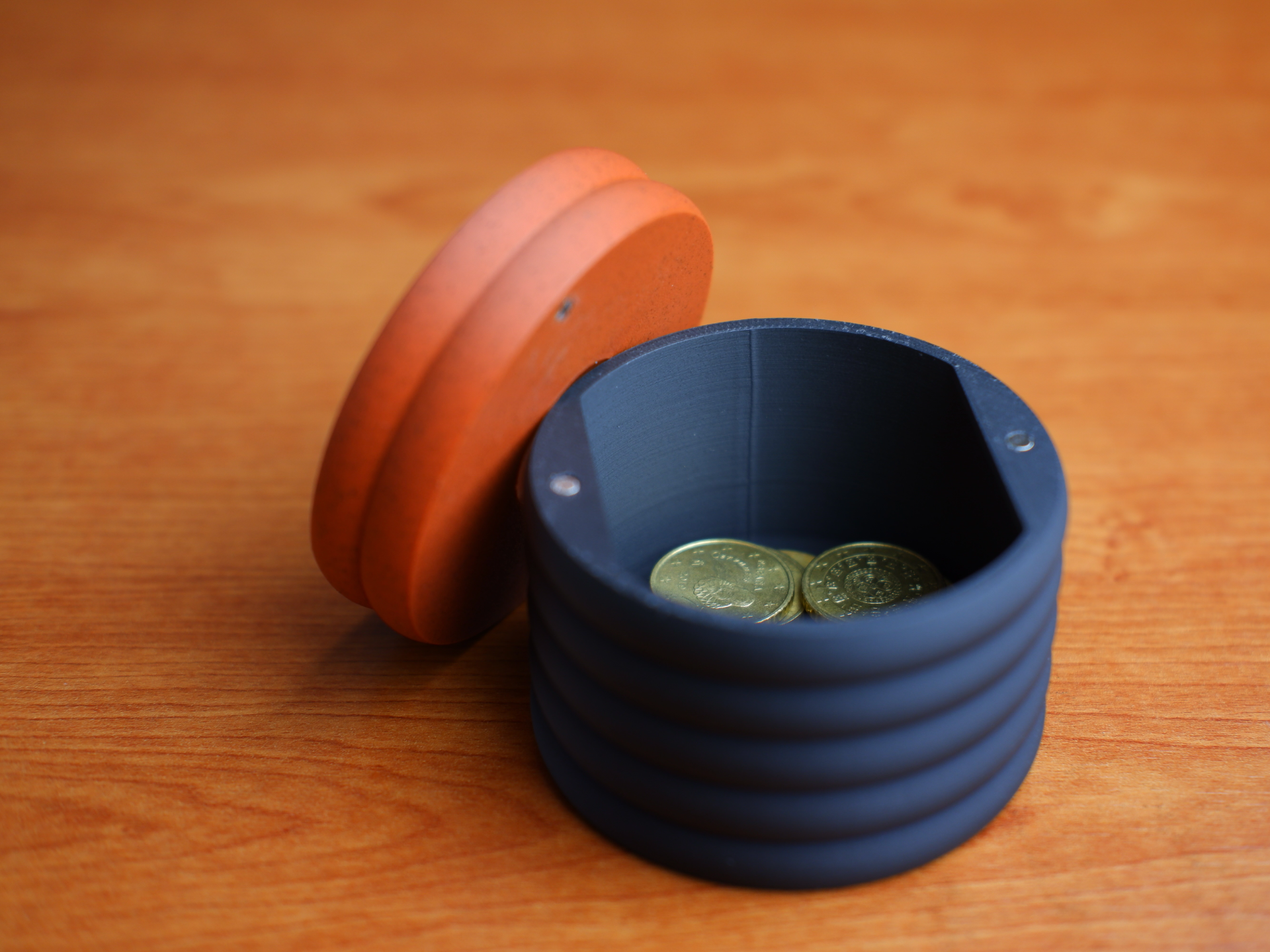 cloud coin bank · magnetic lock