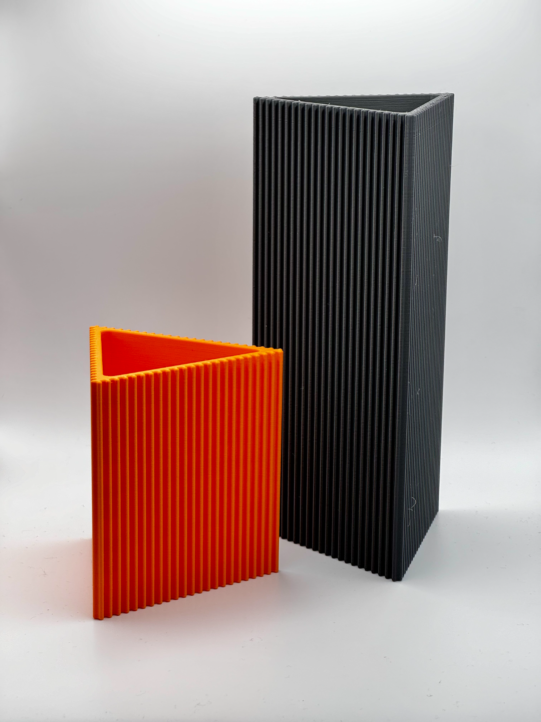 triangular pots with pattern