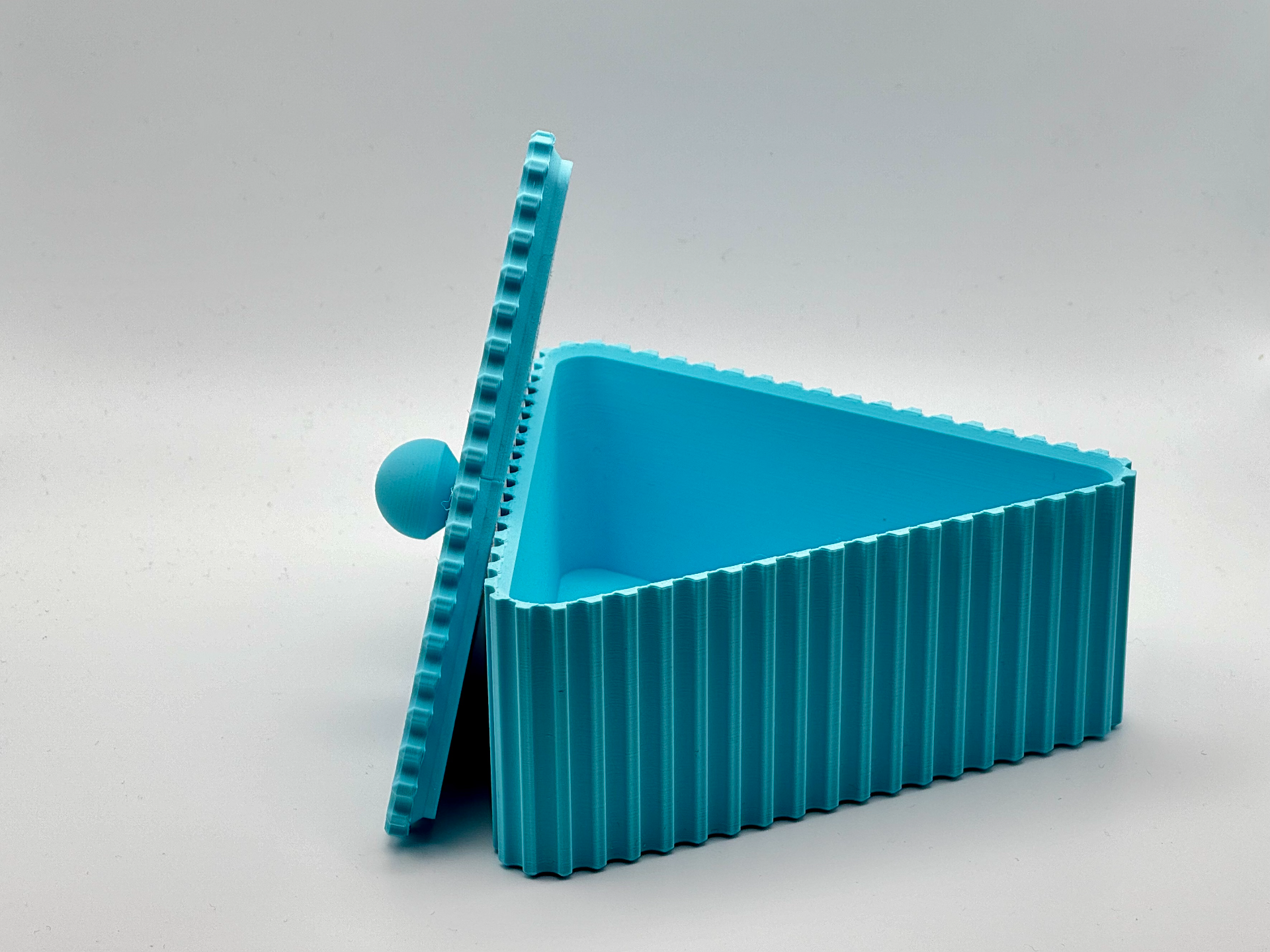 triangular box