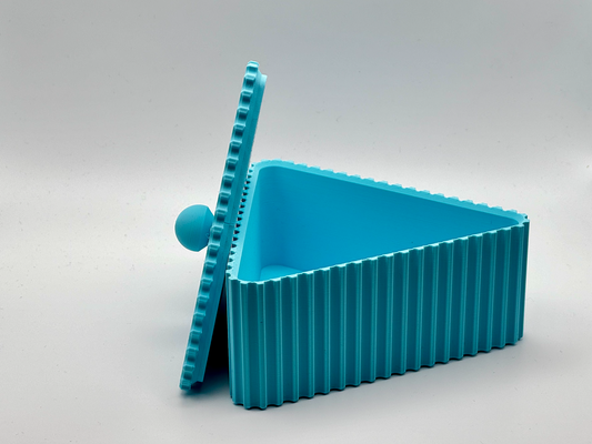 triangular box