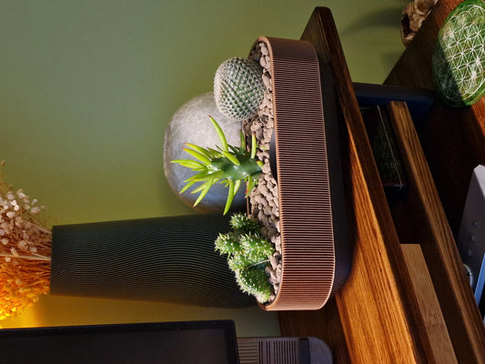 Triple Planter – trojkomorový kvetináč so zavlažovaním