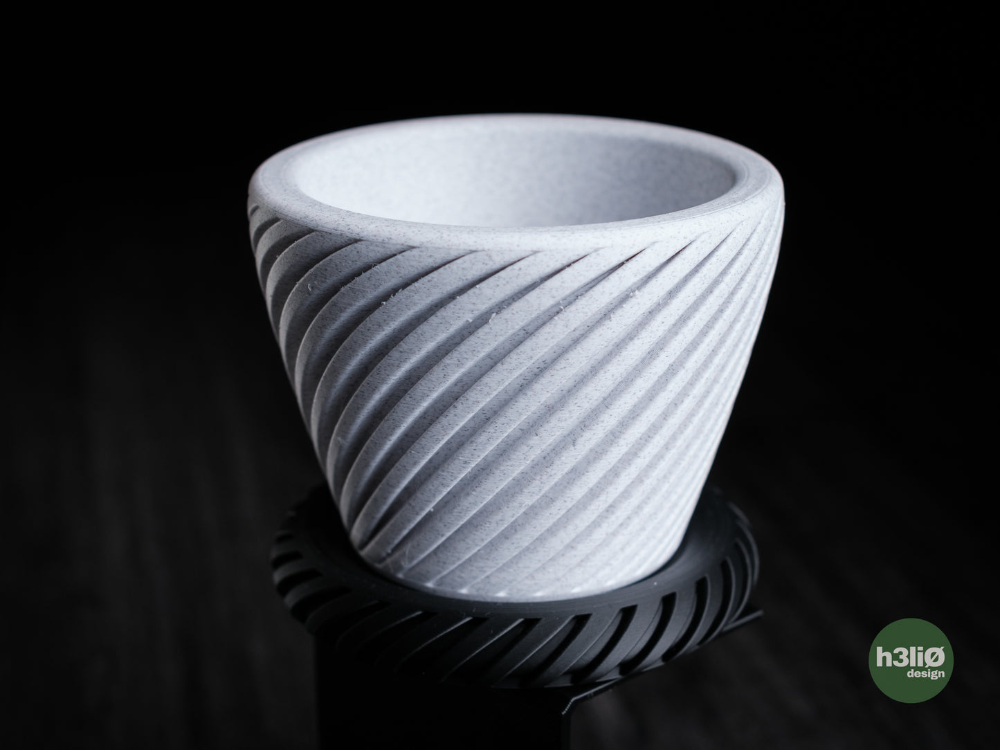 leiria • planter