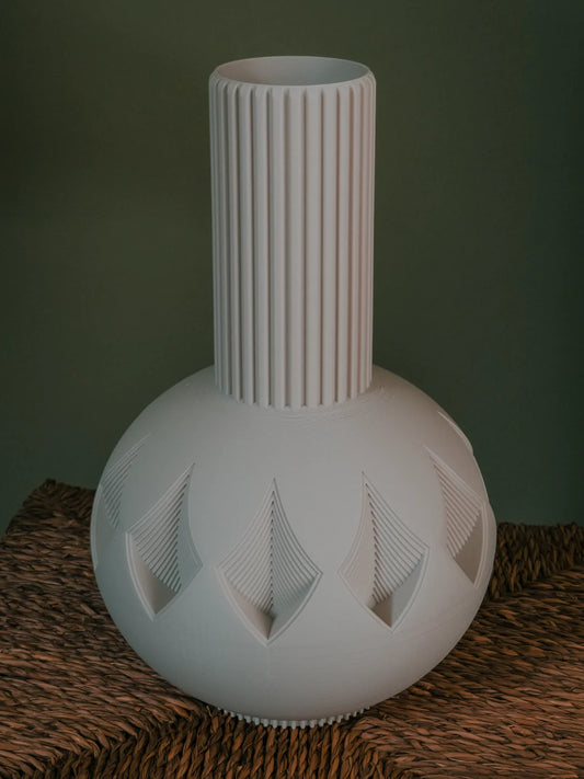 Lotus Crest – váza s okvetnými lupienkami