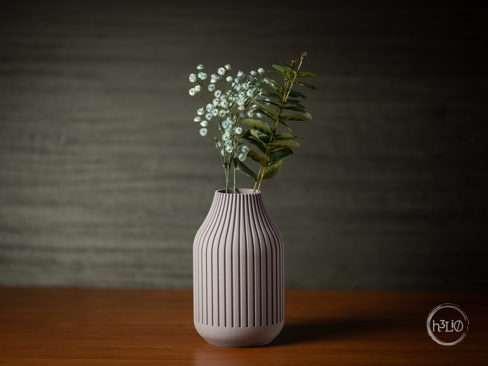 strata · vase