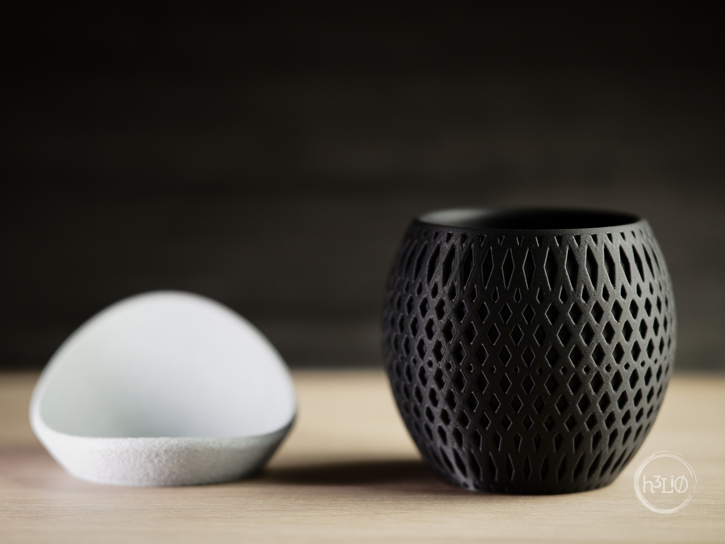vertex · planter with wrap around plate