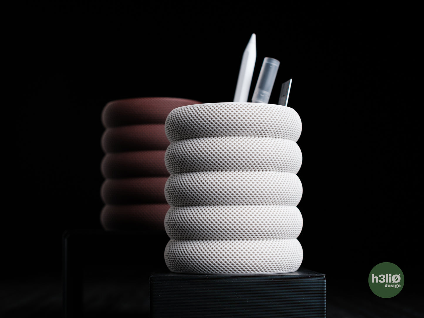 grideo • pen holder