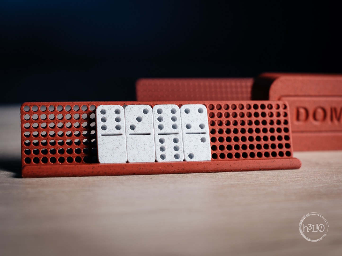 dominoes · standard and mini