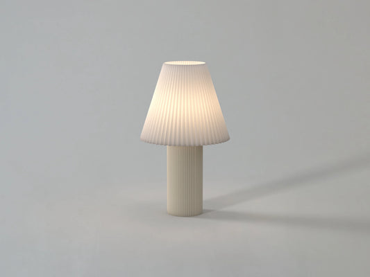 Pleated Light – plisovaná stolová lampa pre IKEA STRALA