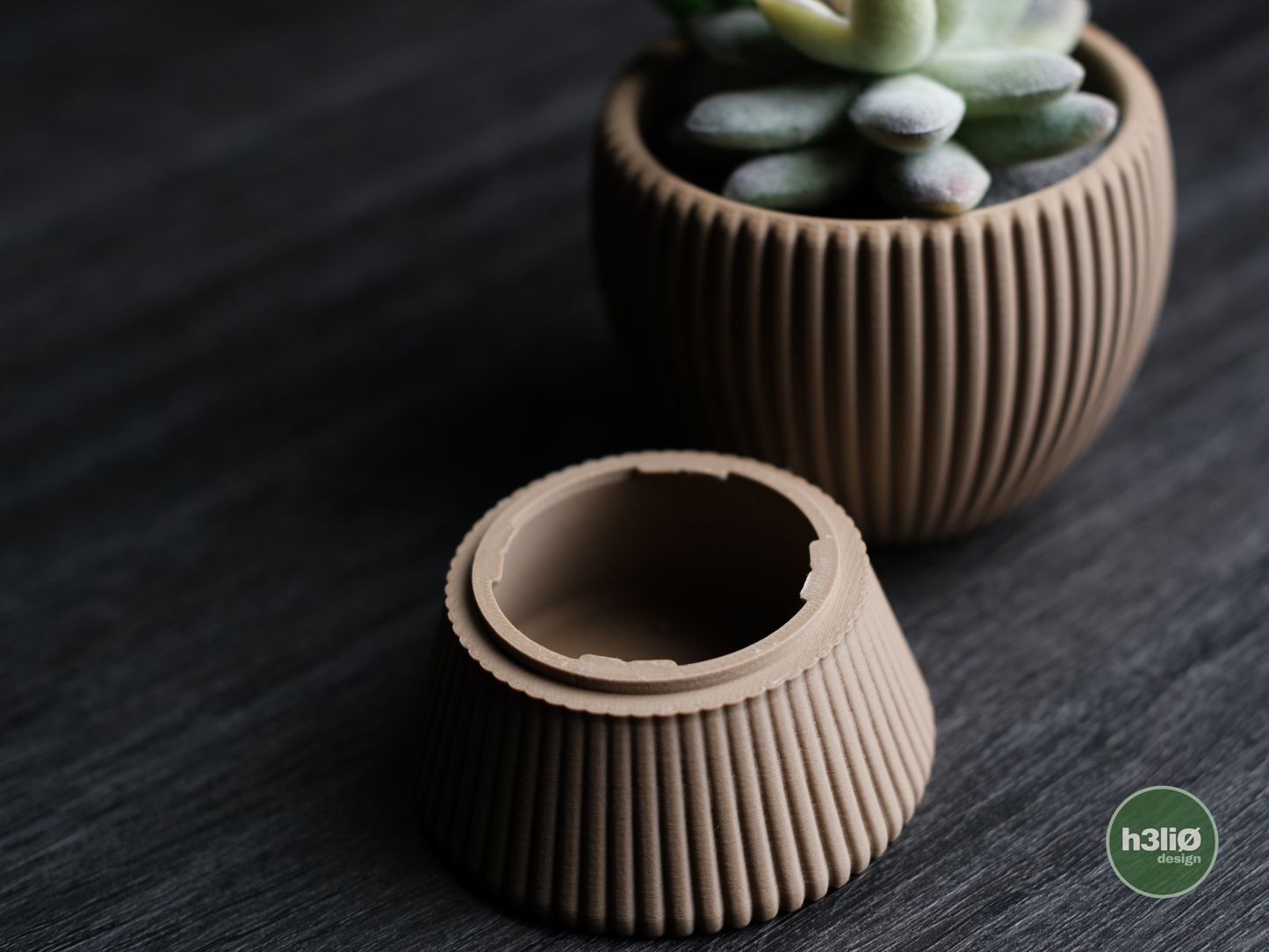 tundra · planter