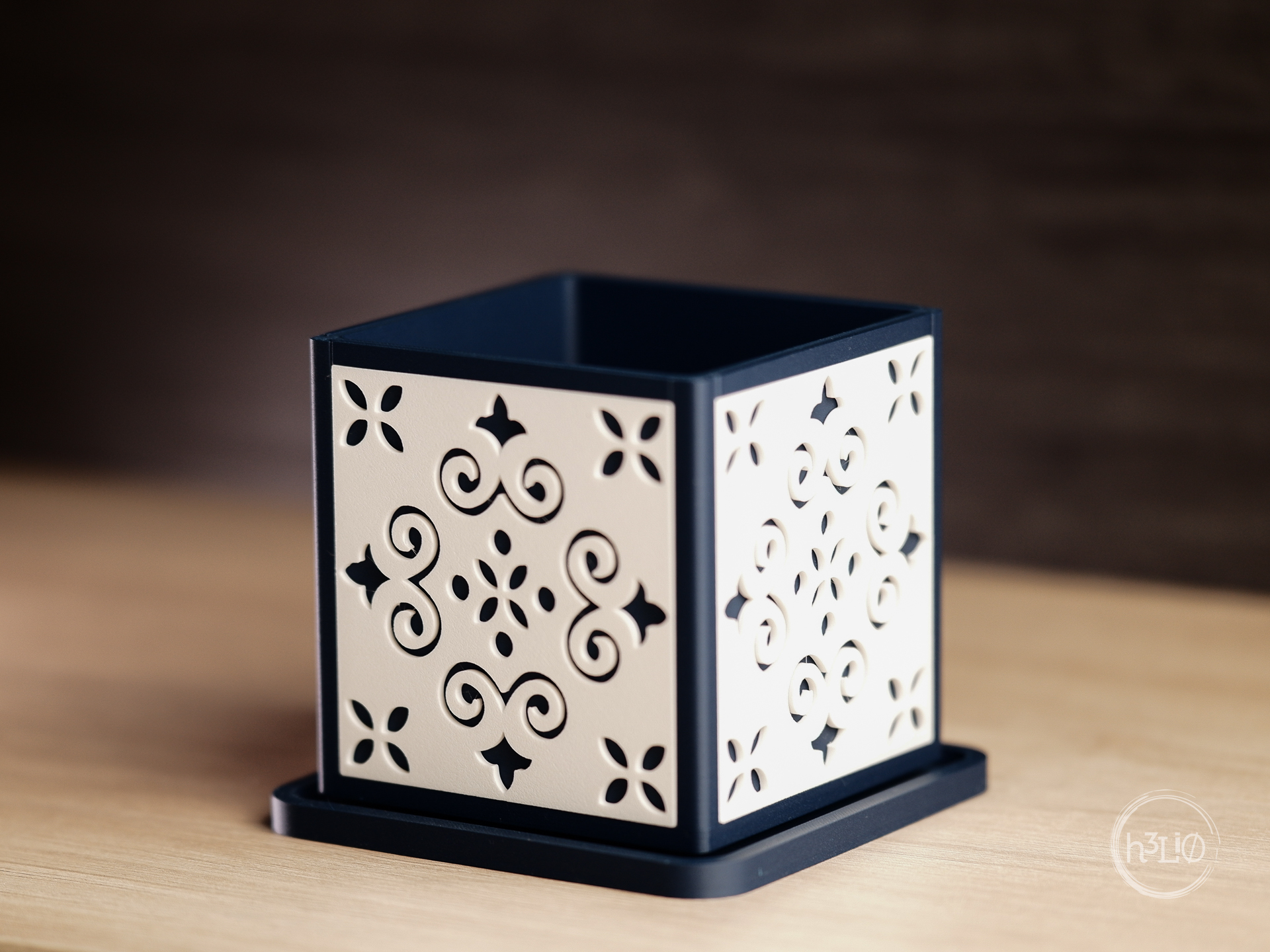 portuguese tiles planter