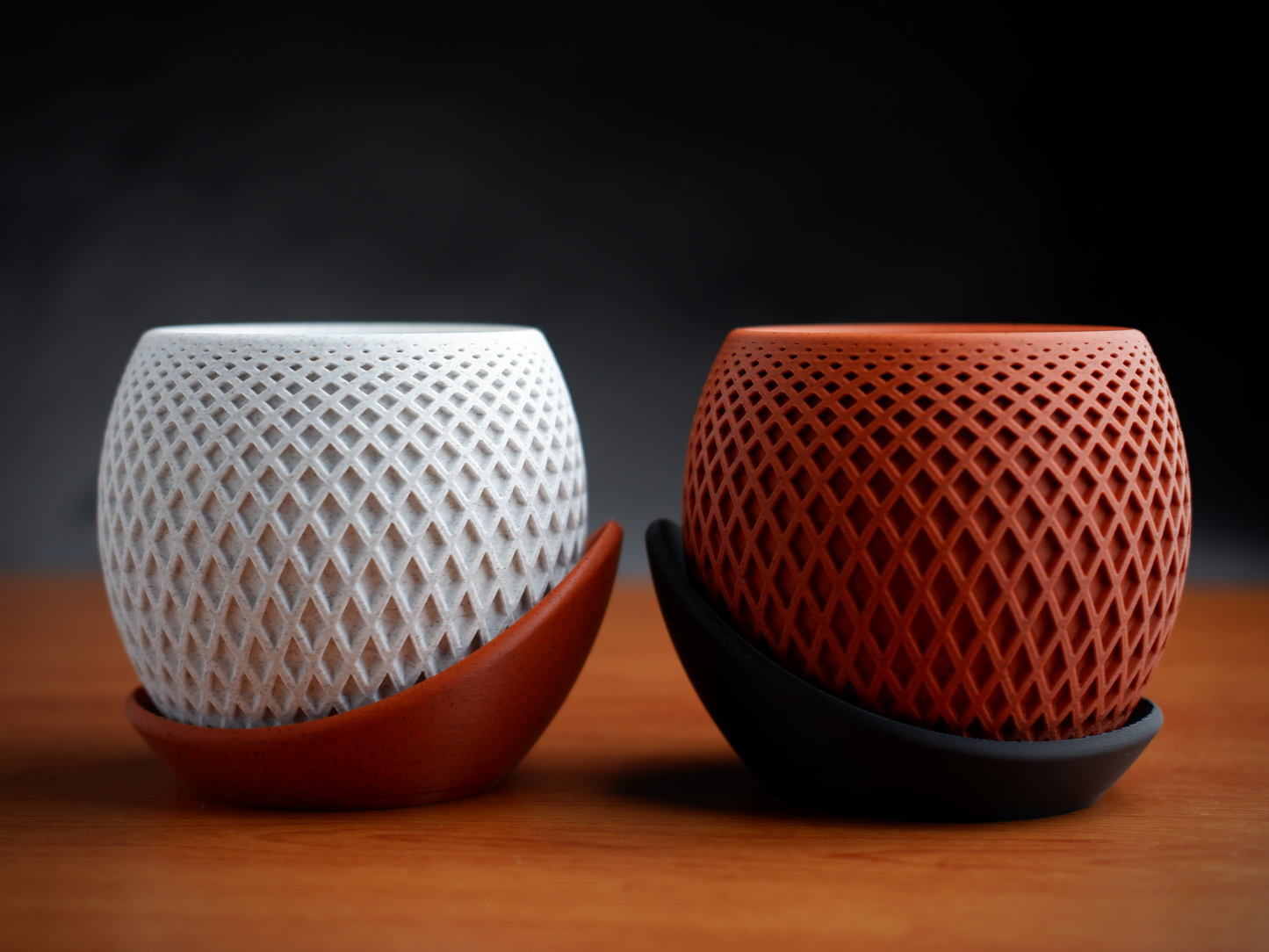 polygon planter · wrap around plate