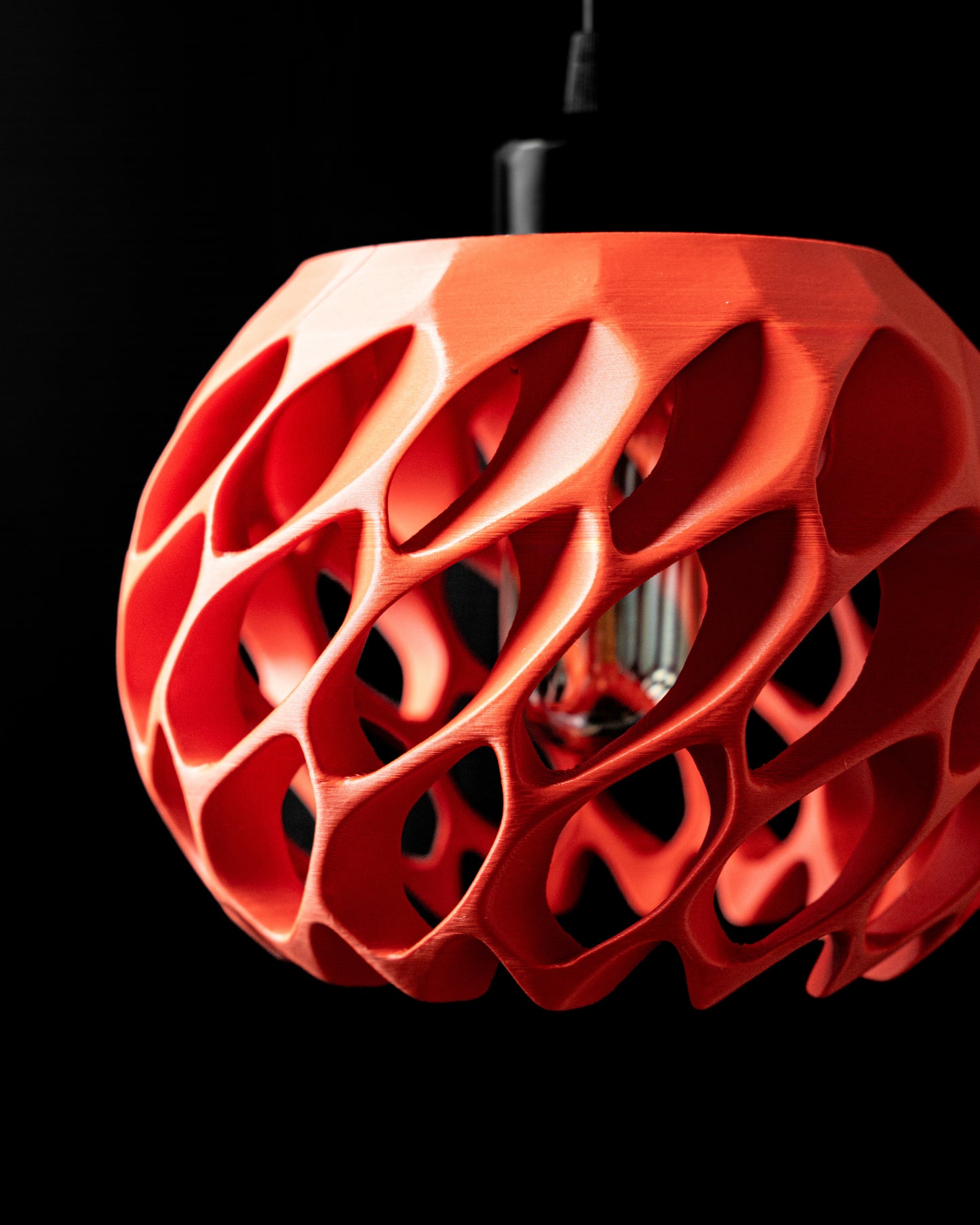 Závesná lampa Exo