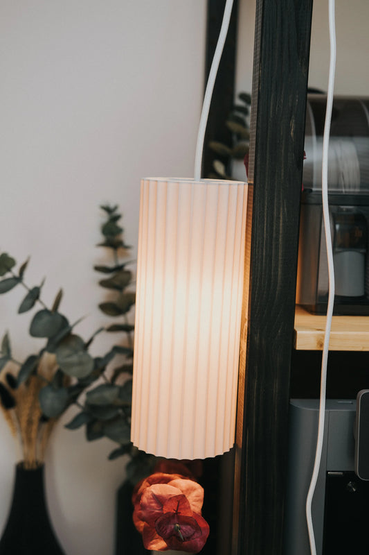 Scandi tienidlo – žliabkované svietidlo pre IKEA STRÅLA