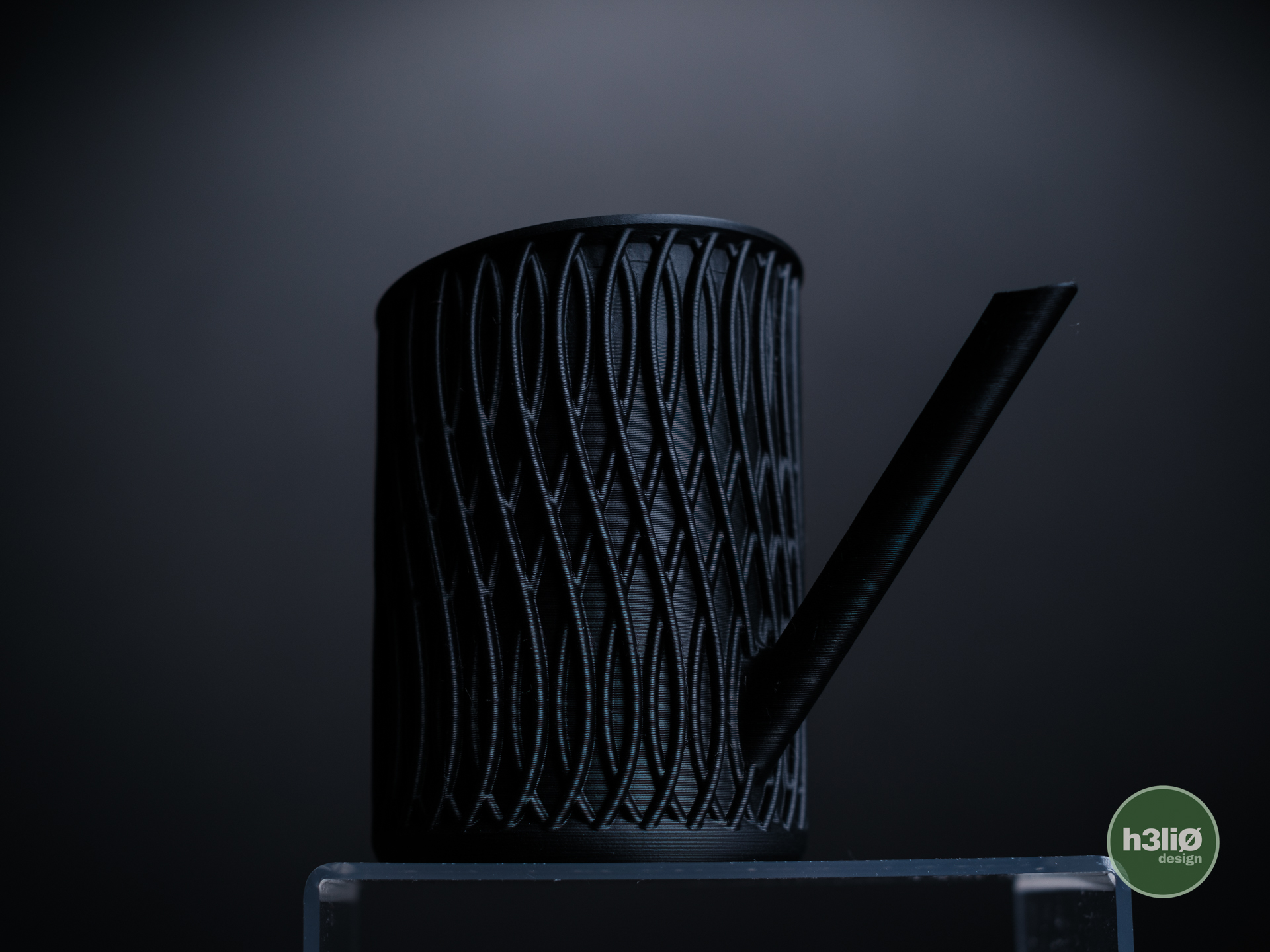 nexus · watering can and cup