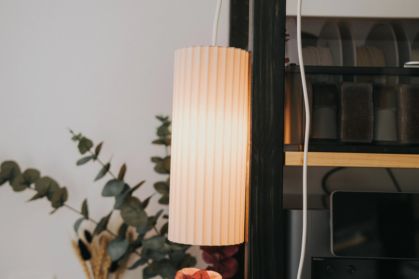 Scandi tienidlo – žliabkované svietidlo pre IKEA STRÅLA