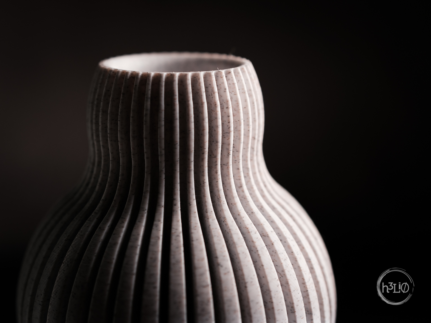 nimbus · vase