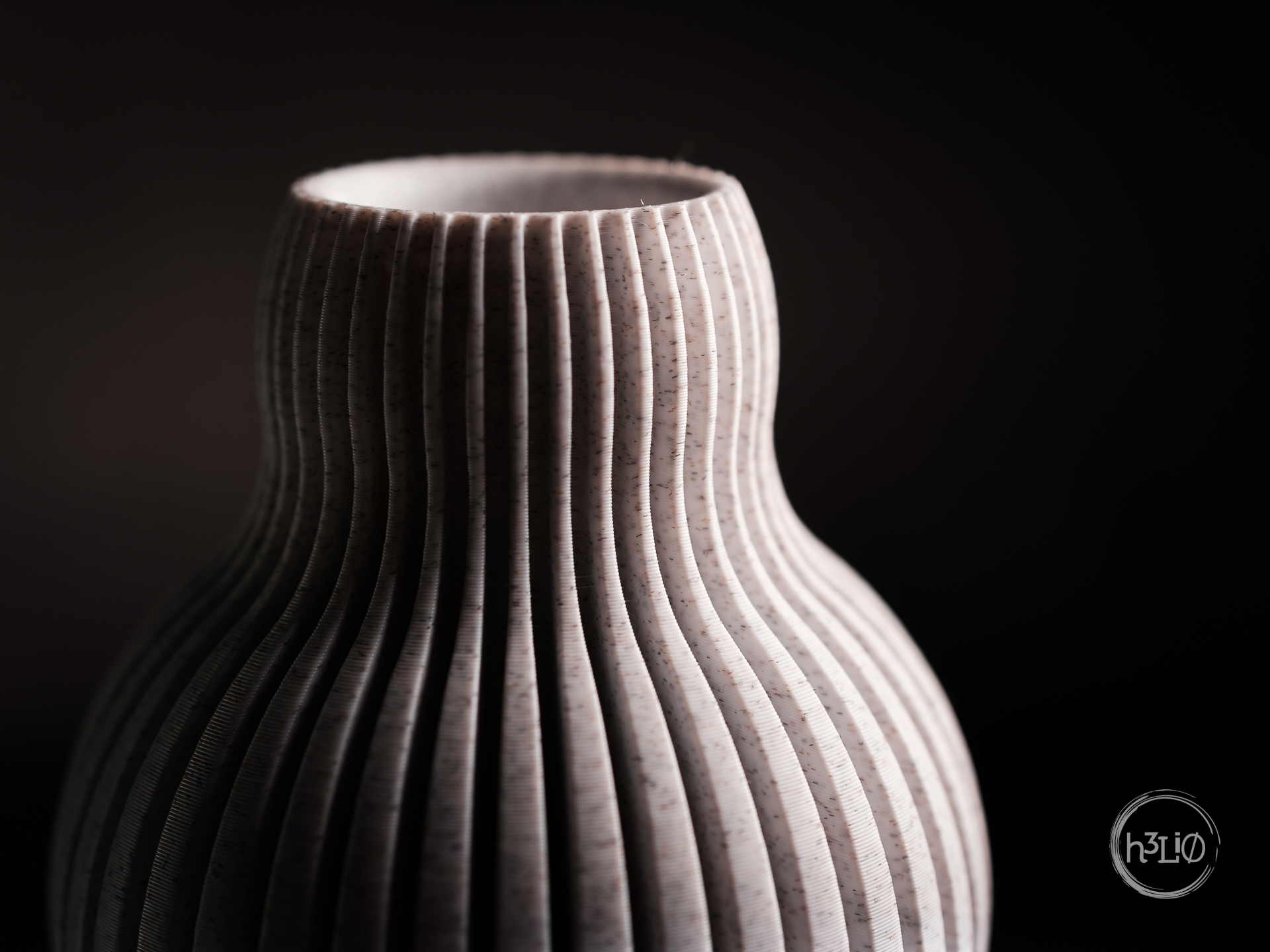 nimbus · vase