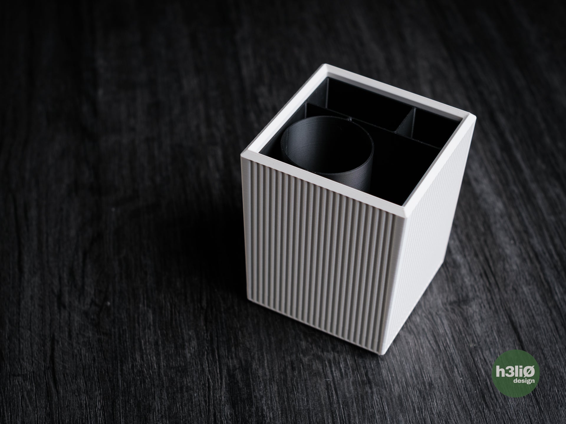 clarit • pen holder