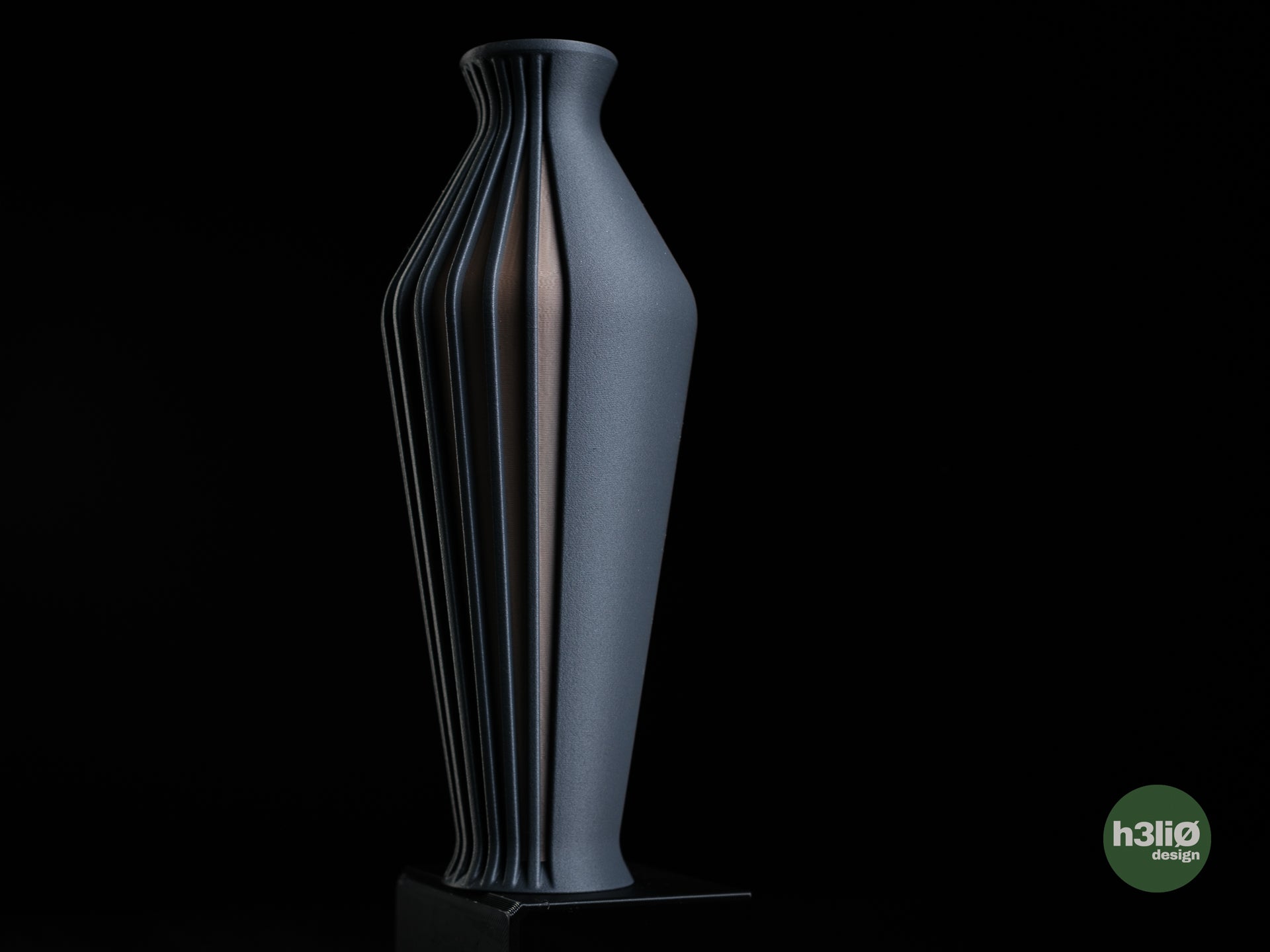 evora • vase