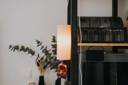 Scandi tienidlo – žliabkované svietidlo pre IKEA STRÅLA