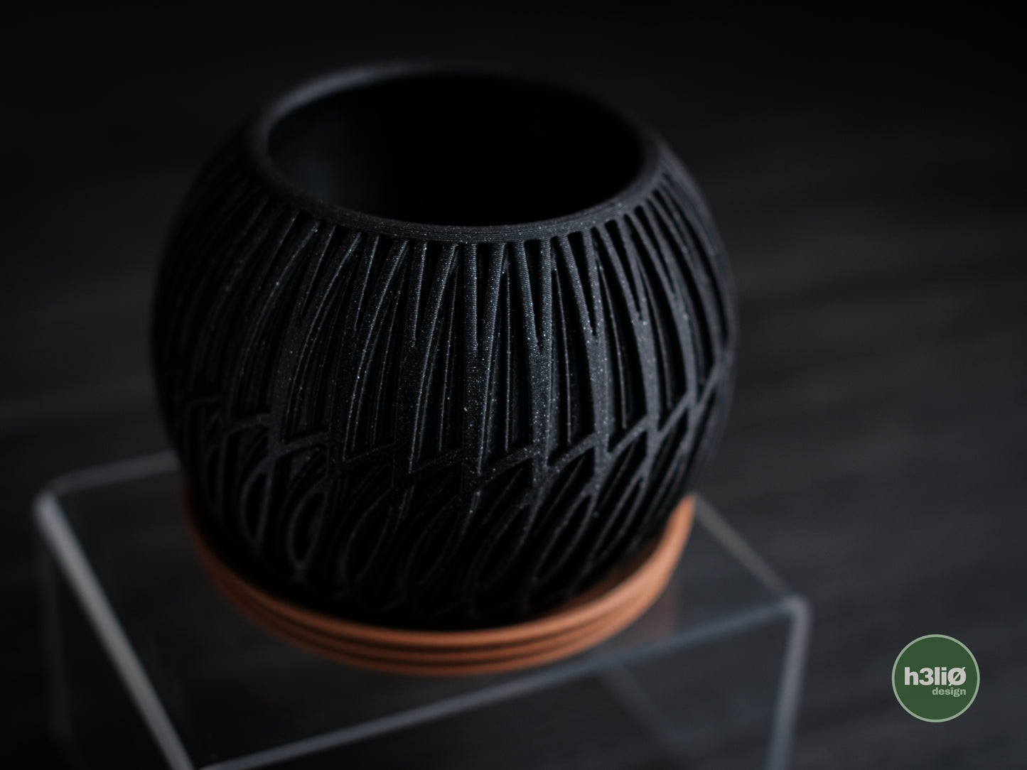lumen • planter