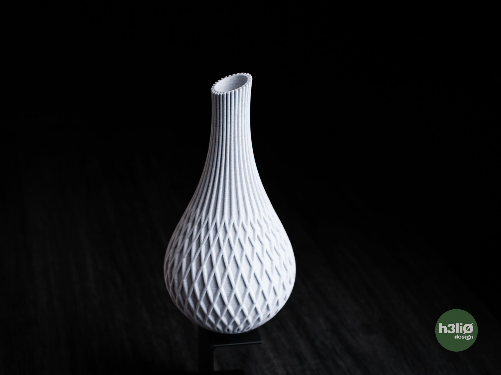 apex • vase