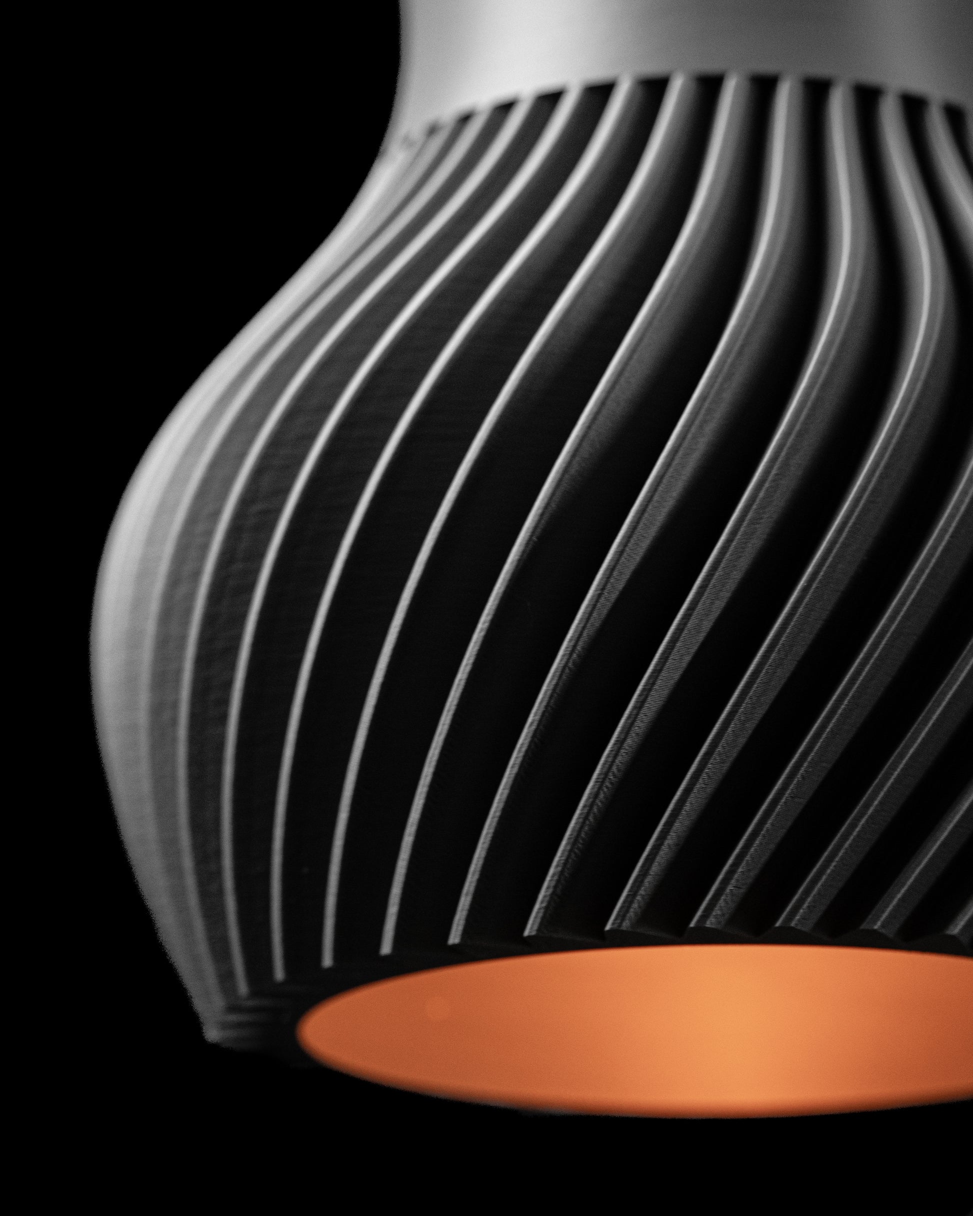 Závesná lampa Ridged