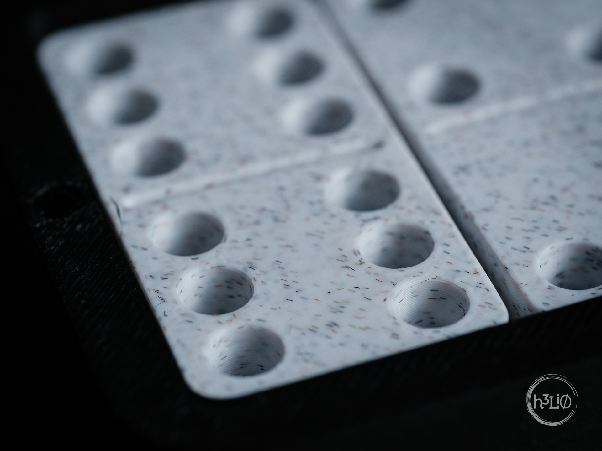 dominoes · standard and mini