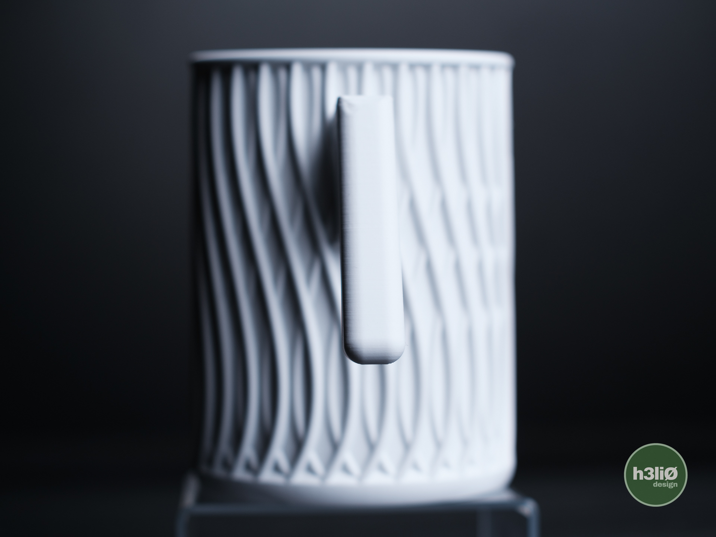 nexus · watering can and cup