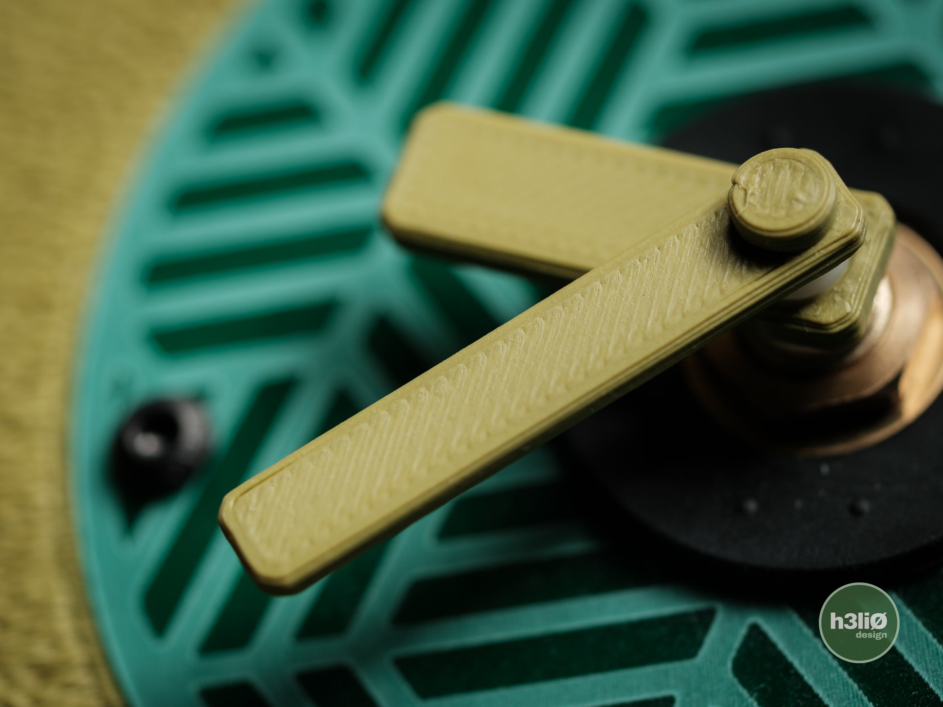 vexel · desk clock
