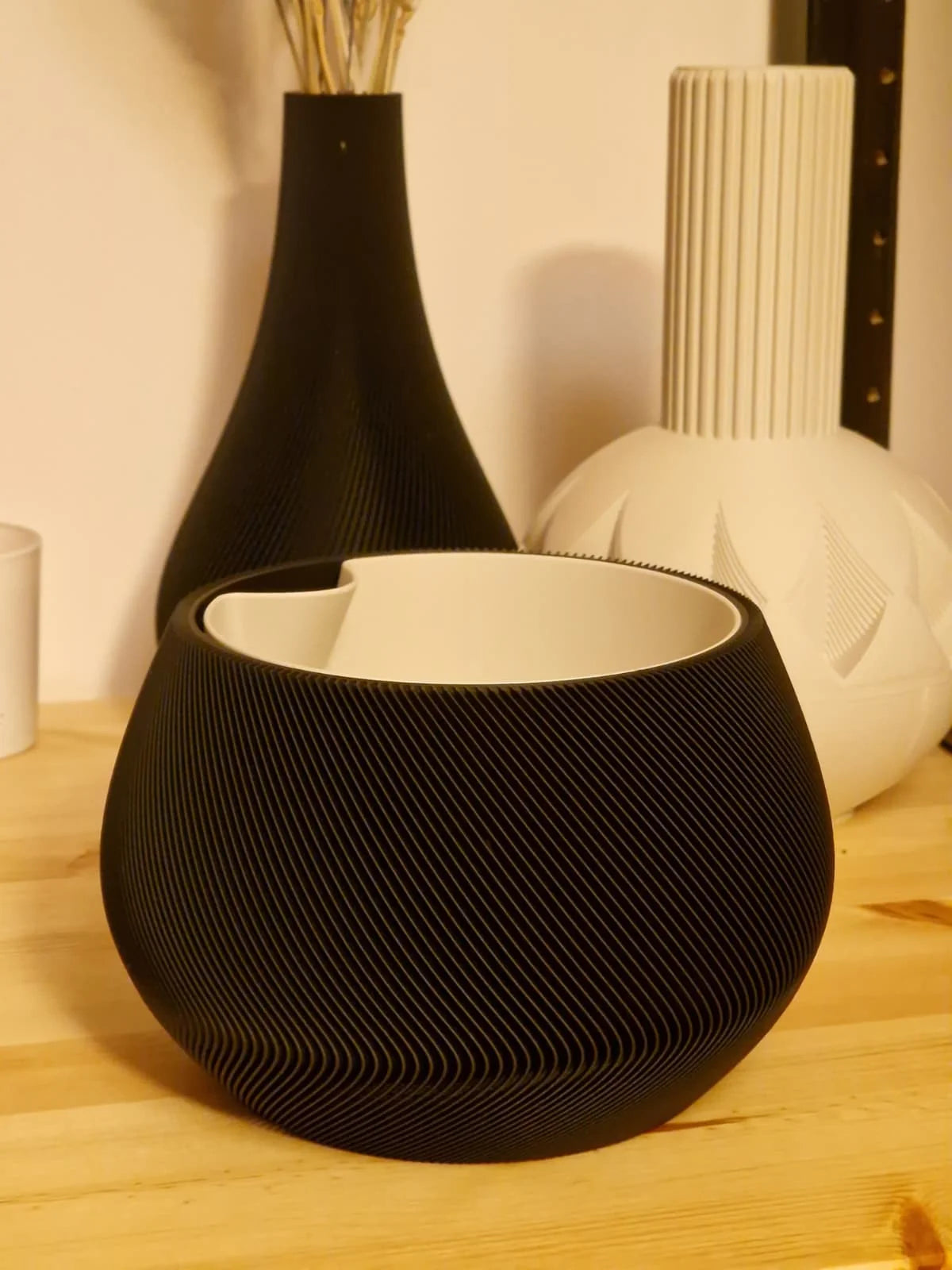 ZenFlow – samozavlažovací guľatý kvetináč