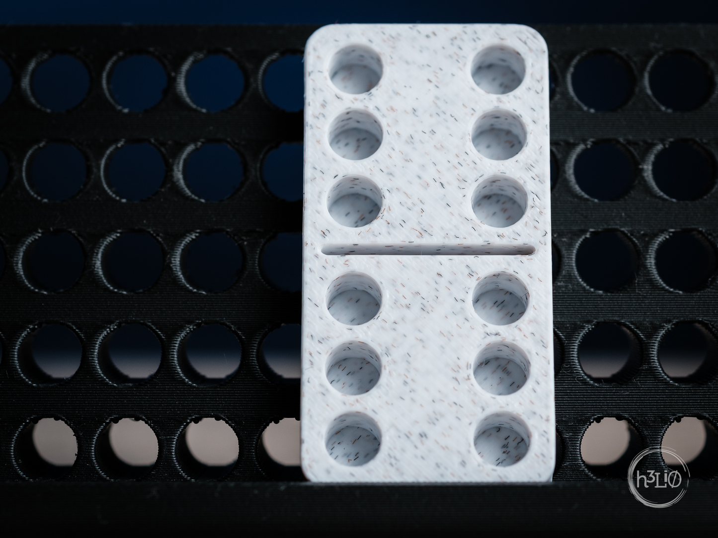 dominoes · standard and mini