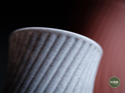 quell · vase