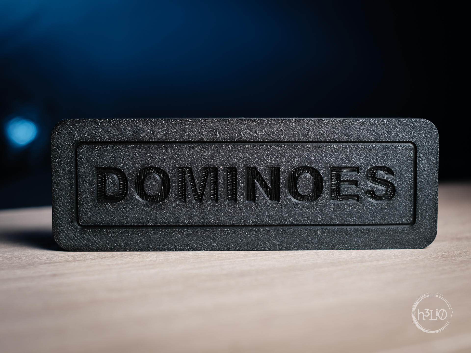 dominoes · standard and mini