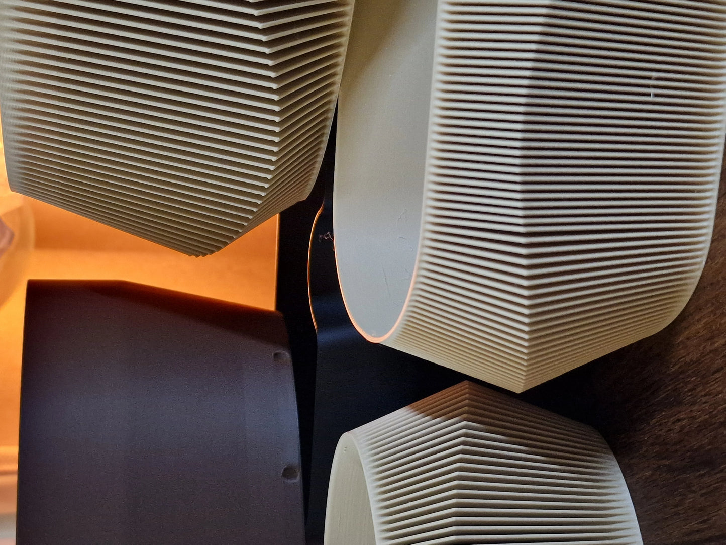Wave Facade – sada trojitých kvetináčov so zavlažovaním