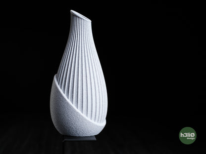pinn • vase