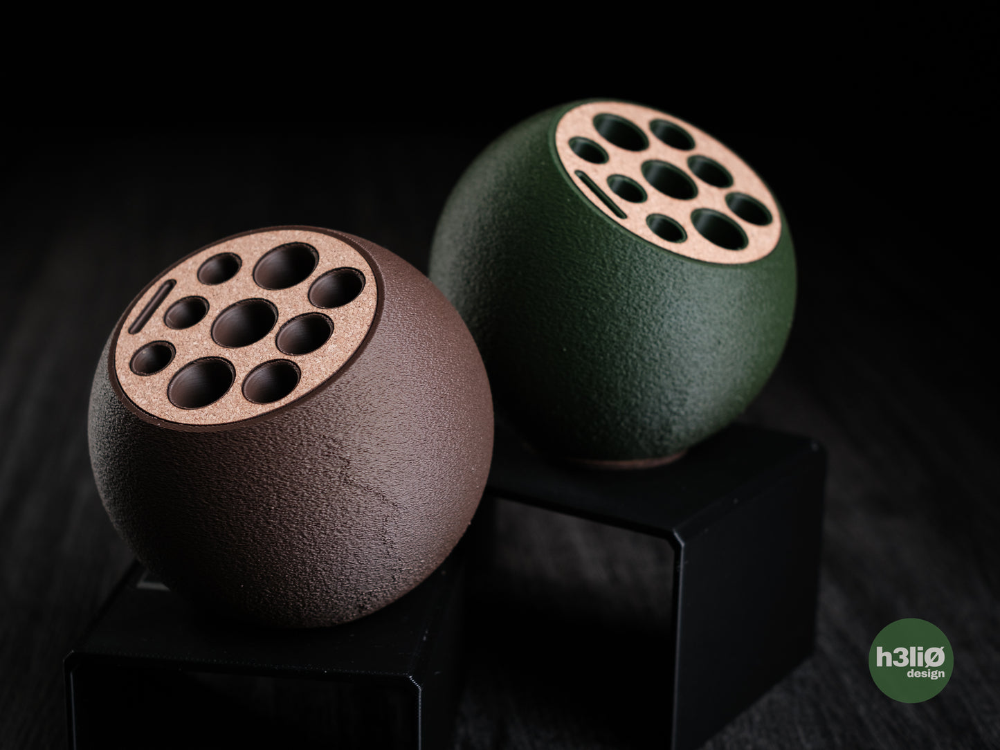 gaia • pen organiser