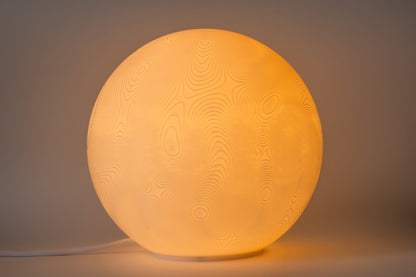 Landscape Sculpted Lamp – organická 3D lampa LEORA od Printhia, pohľad 4