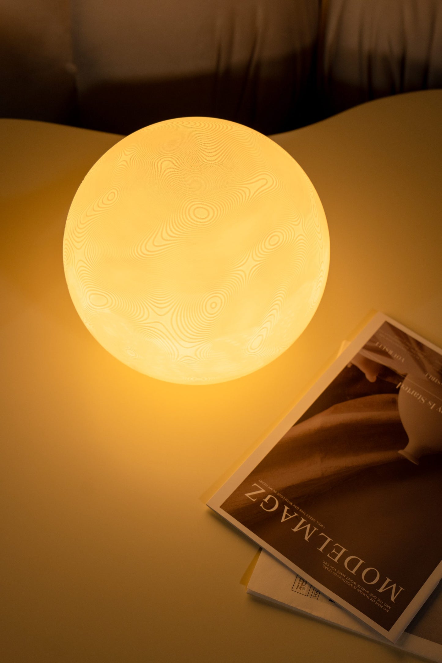 Landscape Sculpted Lamp – organická 3D lampa LEORA od Printhia, pohľad 6