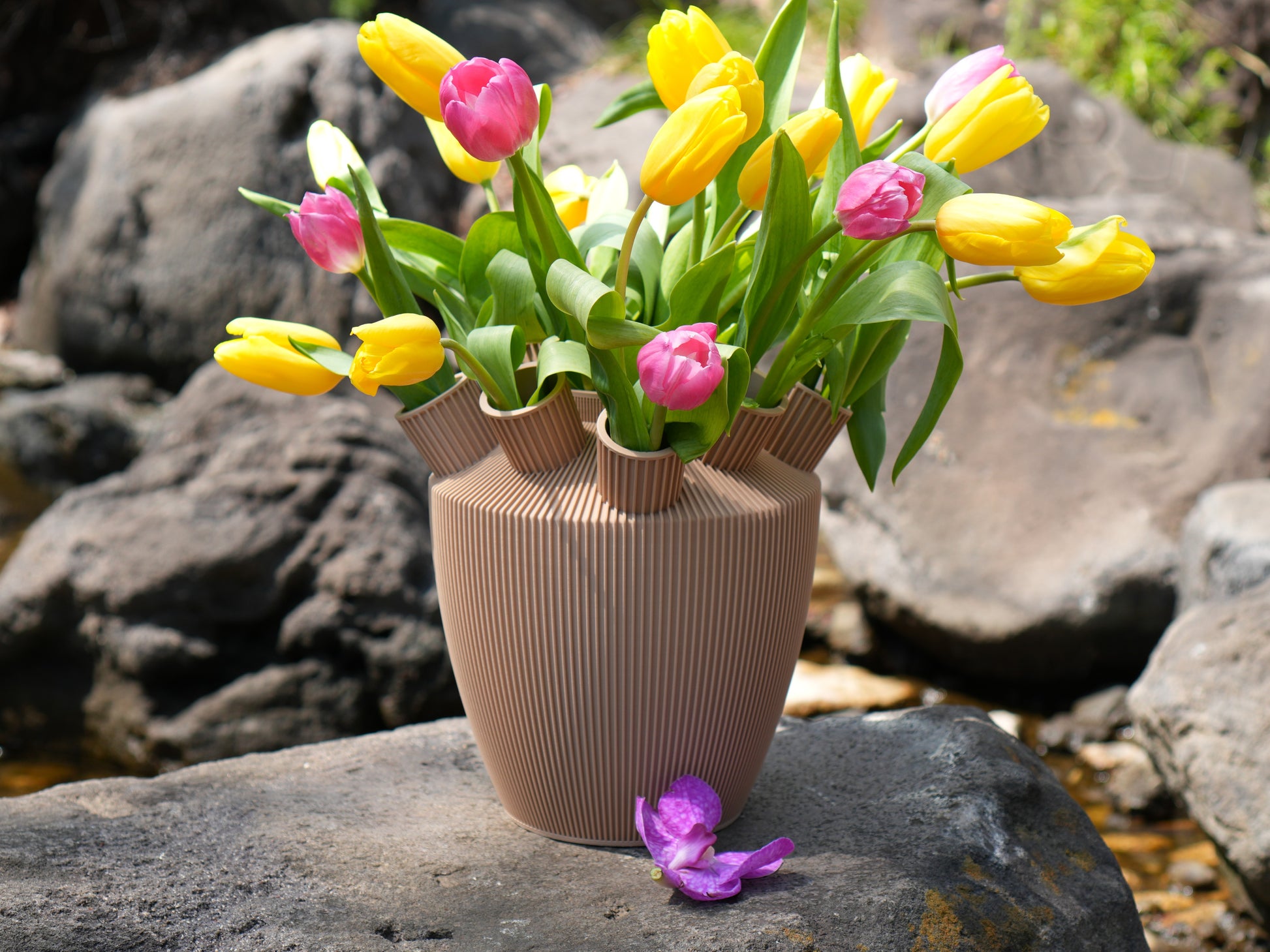 Shinzo Tulip Vase